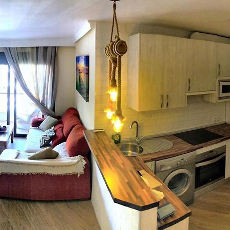 Coqueto Apartamento En Puerto Marina Con Piscina Benalmádena Eksteriør bilde