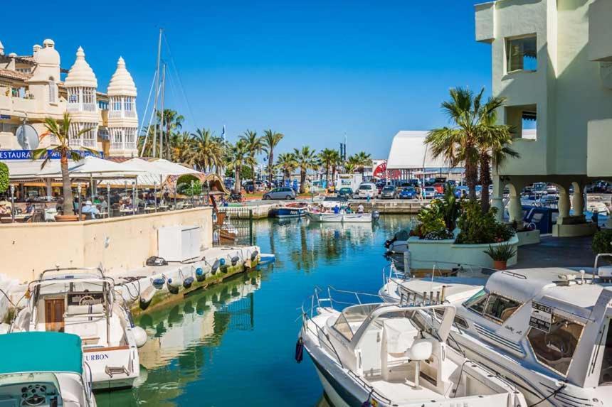 Coqueto Apartamento En Puerto Marina Con Piscina Benalmádena Eksteriør bilde